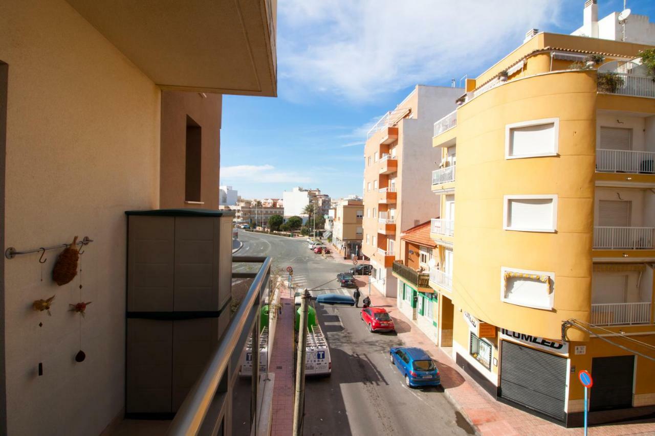 El Apartamento De Maria Jose Apartment Torrevieja Exterior photo